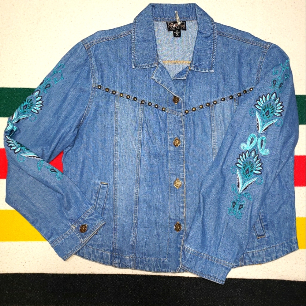 CATTLELAC RANCH EMBROIDERED DENIM JACKET